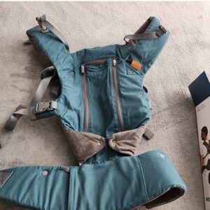 Beco 8 all position carrier